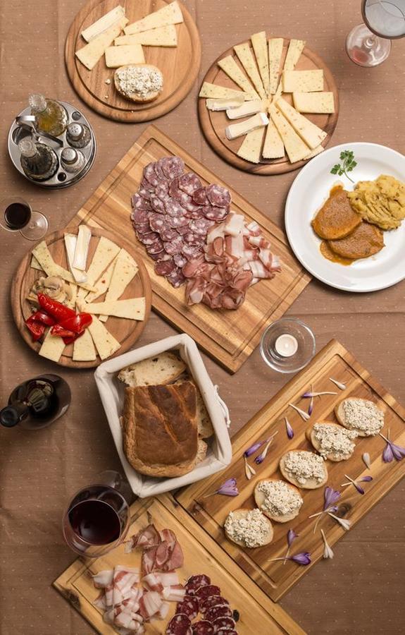 Gostilna Lokve Bed & Breakfast Екстериор снимка