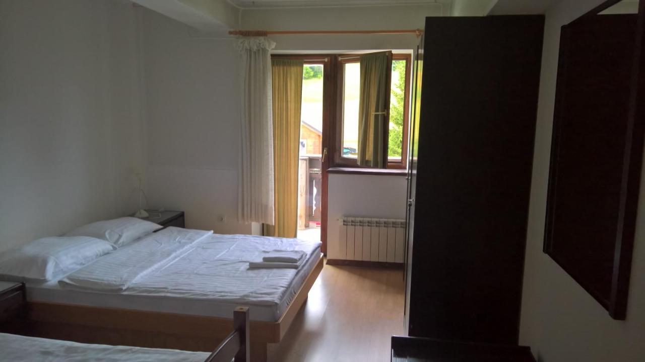 Gostilna Lokve Bed & Breakfast Екстериор снимка