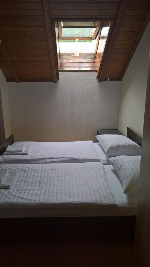 Gostilna Lokve Bed & Breakfast Екстериор снимка