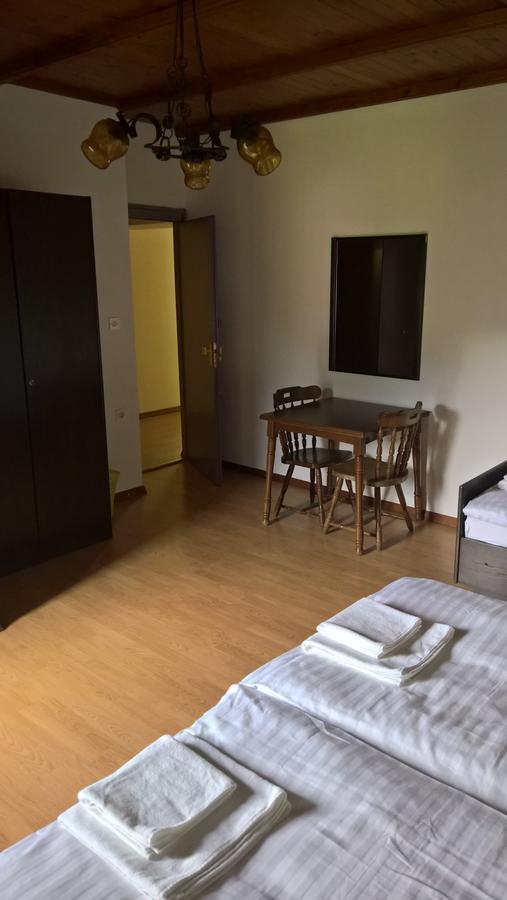 Gostilna Lokve Bed & Breakfast Екстериор снимка